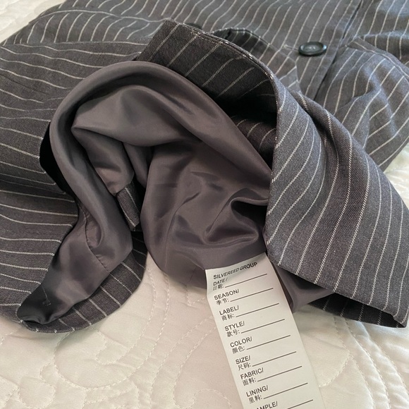 Ali & Jay Pinstriped small Blazer - Picture 4 of 8